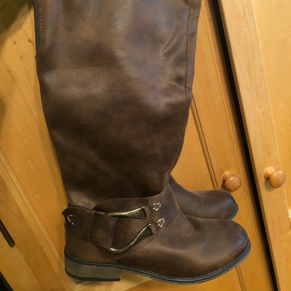 Mossimo boots